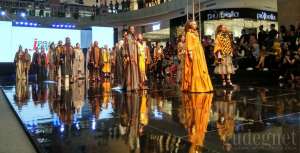 Earth Man Spirit Karya Ali Charisma Tutup Gelaran Jogja Fashion Week 2018