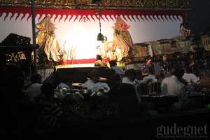 Gelar Budaya Sorosutan Tampilkan Pertunjukan Wayang Kulit Ki Seno Nugroho