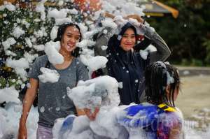 Libur Lebaran, Jogja Bay Waterpark Hadirkan Keseruan Bubble Foam Party