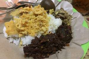 Gudeg Blendi Moys, Kombinasi Mantap Gurih dan Pedas