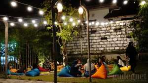 Refreshing di Eyang Uti Garden and Coffee, Resto Taman di Purwomartani