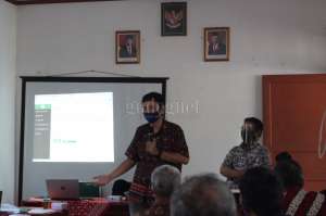 FTI UKDW Beri Penyuluhan dan Sosialisasi Web Mapping System Lahan Pertanian