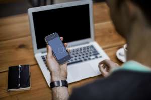 Tips Membersihkan Smartphone   â€‹