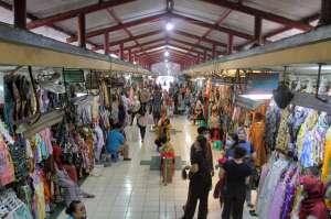 H-9 Lebaran Pasar Beringharjo Masih Sepi, Pedagang Resah