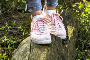 Tips Menghilangkan Bau Tak Sedap pada Sepatu dengan Baking Soda