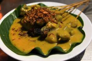 Sate Padang Mamak Sahril, Menggoyang Lidah Sejak 1987