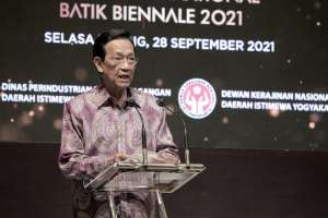 Sultan: Batik Membuat Tampilan Generasi Milenial Fashionable