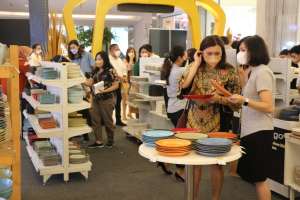 Sambut Nataru, Malioboro Mall Hadirkan Pameran Sango Ceramics