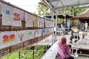 Pameran Sewu Lukisan Anak #4, saat Djoko Pekik Angon Wayah