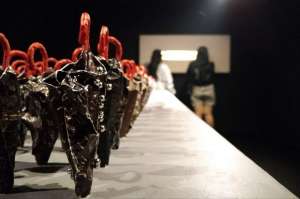 Laila Tifah, Payung Hitam, dan Ingatan Kolektif dalam Bait-bait Puisi